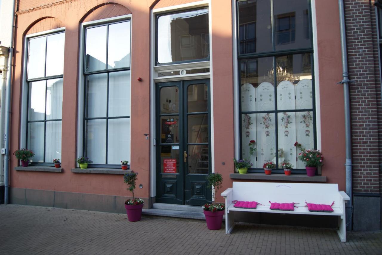 Bed and Breakfast De Zevenster "Gevestigd Aan De Winkelstraat" Kampen Exterior foto