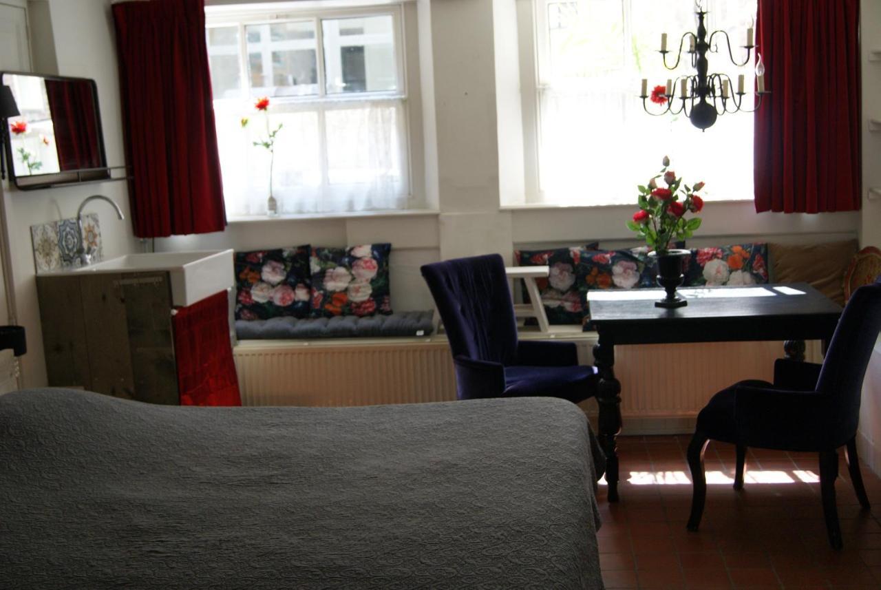 Bed and Breakfast De Zevenster "Gevestigd Aan De Winkelstraat" Kampen Exterior foto