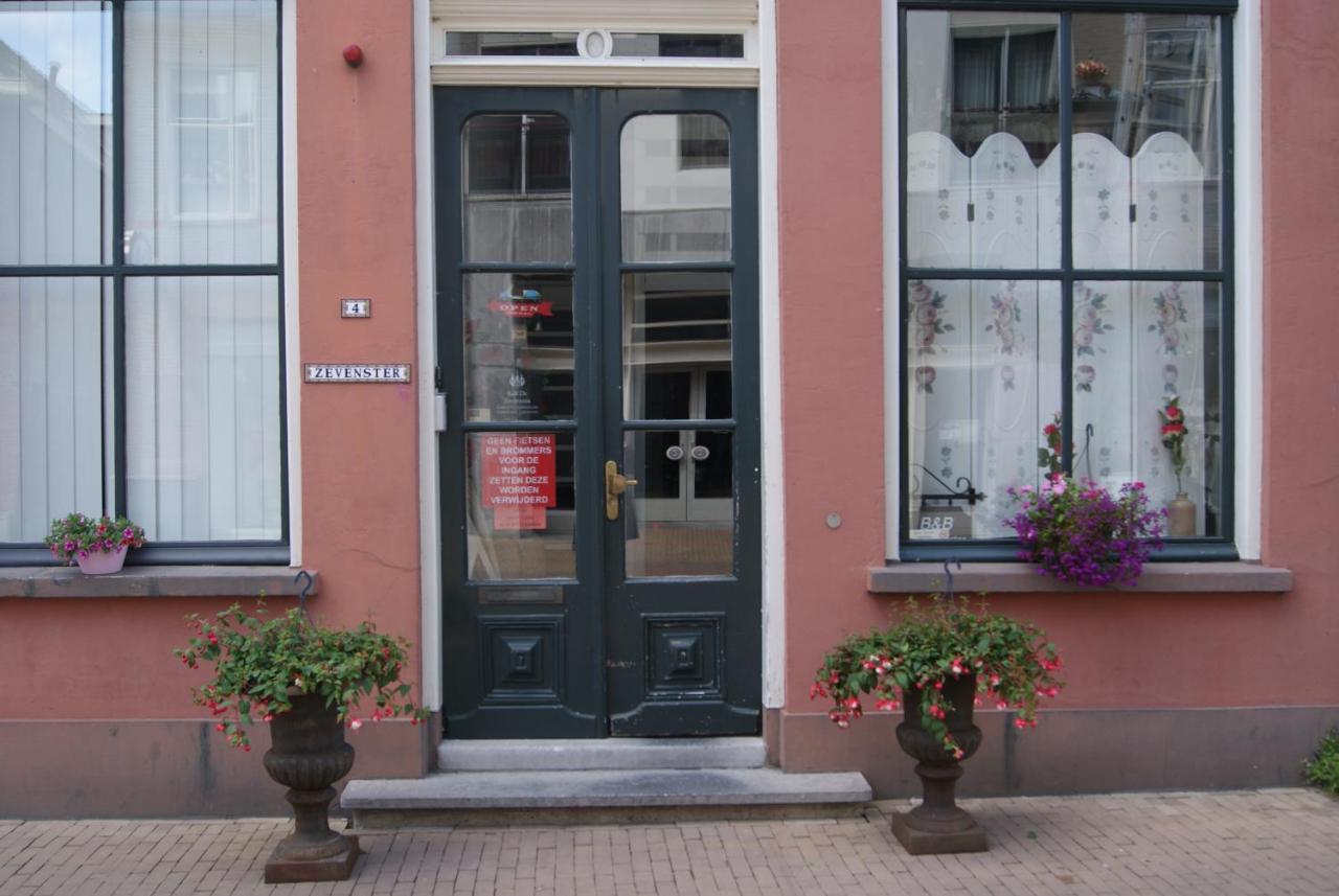 Bed and Breakfast De Zevenster "Gevestigd Aan De Winkelstraat" Kampen Exterior foto