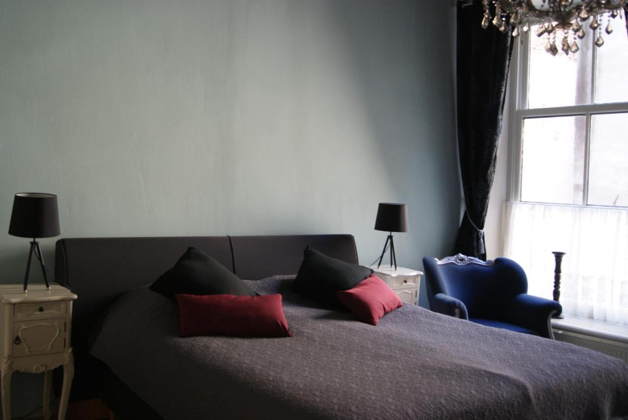 Bed and Breakfast De Zevenster "Gevestigd Aan De Winkelstraat" Kampen Exterior foto