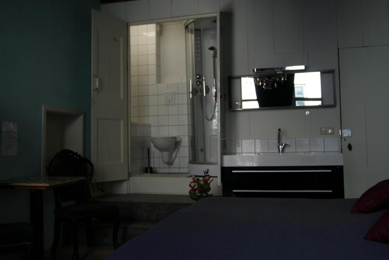Bed and Breakfast De Zevenster "Gevestigd Aan De Winkelstraat" Kampen Exterior foto